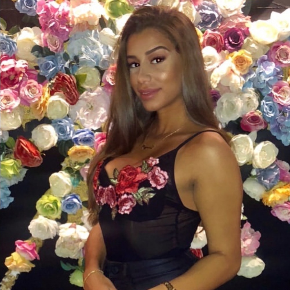 Meet your Posher, Nassim